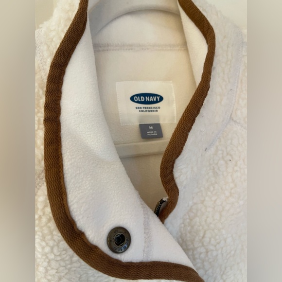 Old navy cream fleece jacket - Picture 2 of 3